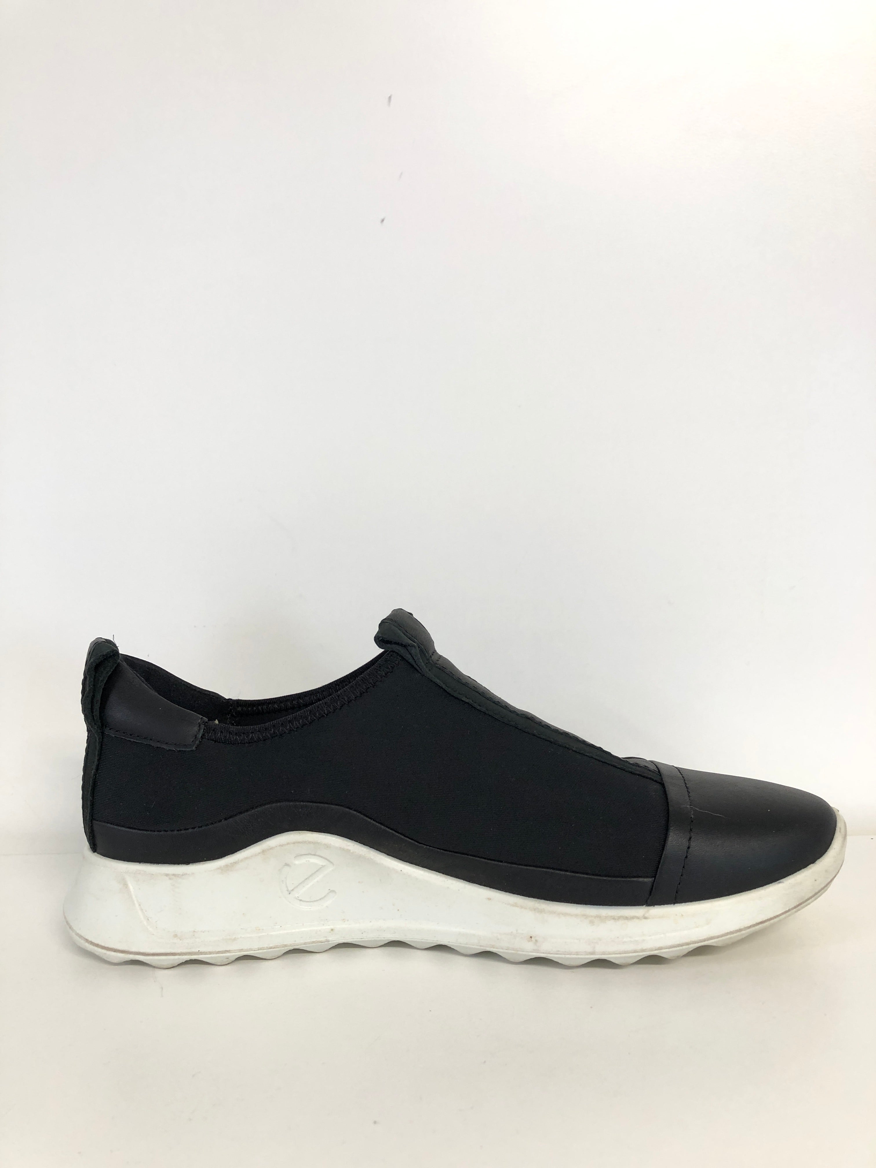 Ecco Sko